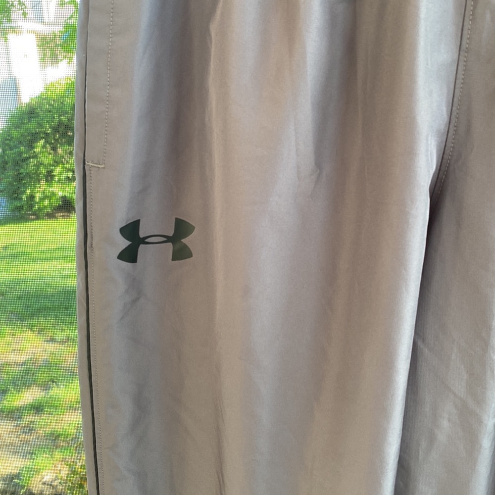 COPY - Under Armour lightweight sweat pants - Picture 2 of 6